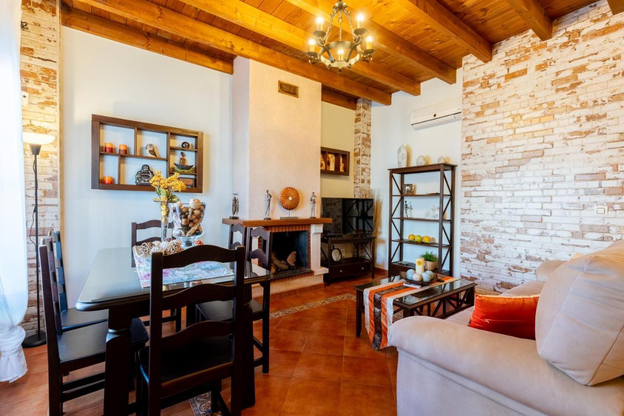 Vll Vivienda Rural A Las Puertas De Donana Villamanrique De La Condesa Exteriör bild